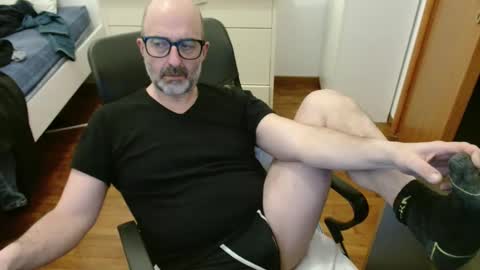 simi online show from February 3, 6:57 pm