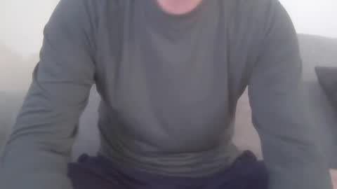 newduser06 online show from February 7, 10:04 pm