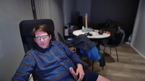 nextgenerationdave100 online show from December 4, 9:24 pm