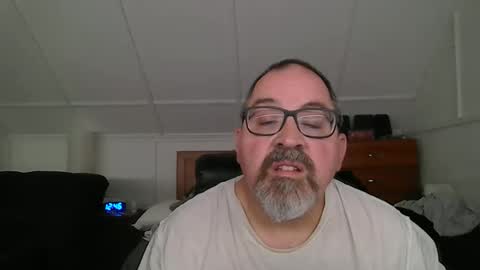 niceguy7208 online show from June 9, 4:47 am