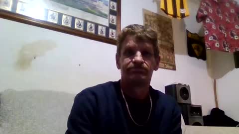 Snapshot of niceozziecockxxx chatting on October 24, 7:37 pm Sexiishaine online show from October 24, 7:37 pm