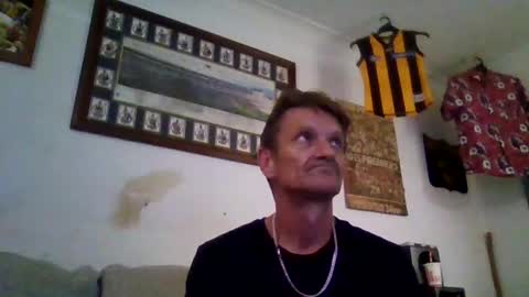 Snapshot of niceozziecockxxx chatting on November 2, 3:11 am Sexiishaine online show from November 2, 3:11 am