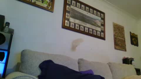 Snapshot of niceozziecockxxx chatting on March 2, 6:05 am Sexiishaine online show from March 2, 6:05 am