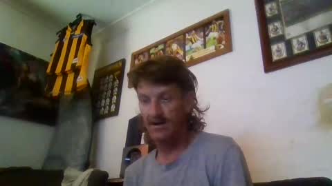 Snapshot of niceozziecockxxx chatting on January 21, 8:33 am Sexiishaine online show from January 21, 8:33 am