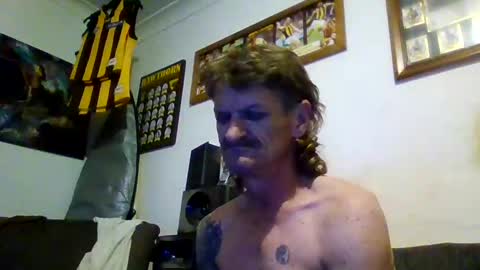 Snapshot of niceozziecockxxx chatting on January 19, 2:38 pm Sexiishaine online show from January 19, 2:38 pm