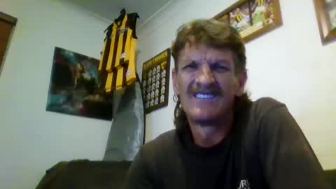 Snapshot of niceozziecockxxx chatting on January 31, 8:01 pm Sexiishaine online show from January 31, 8:01 pm