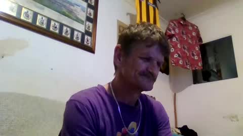 Snapshot of niceozziecockxxx chatting on October 25, 8:10 pm Sexiishaine online show from October 25, 8:10 pm