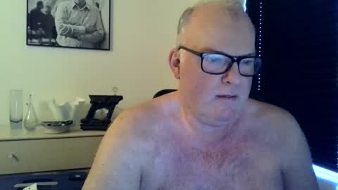 Snapshot of nicexxdane chatting on March 6, 6:52 am nicexxdane online show from March 6, 6:52 am