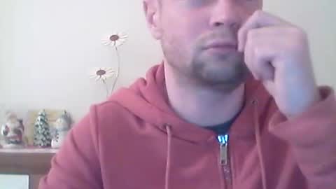 nick1990b online show from December 14, 7:57 pm