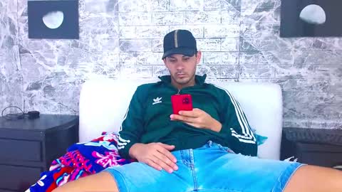 nick_smile online show from January 15, 5:11 am