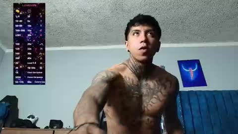 Nickhot0609 online show from July 18, 3:13 am