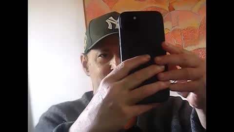 nickincali online show from December 16, 7:10 pm