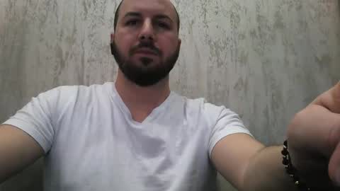 Julian online show from March 1, 11:59 pm