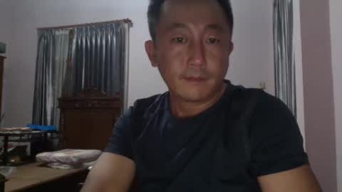 nickyang75 online show from December 4, 8:29 pm