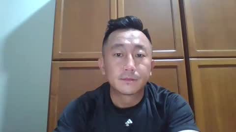 nickyang75 online show from April 12, 8:27 am