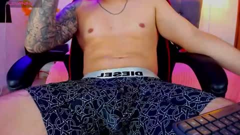 nicolas_james_sc online show from February 9, 3:27 pm