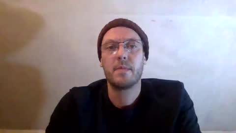 nighttime online show from December 25, 10:16 pm