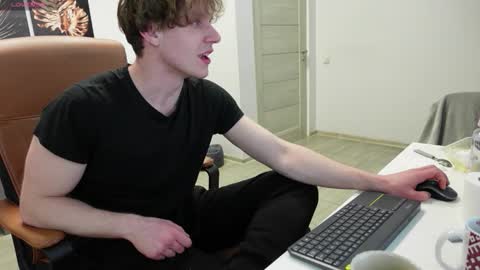 nikki online show from March 16, 5:44 am