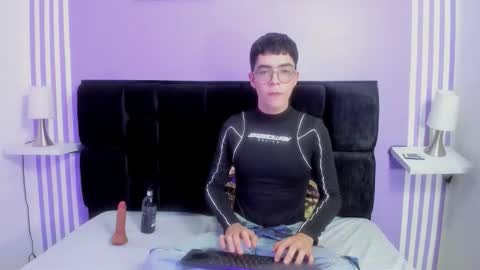 niko_baby_bear online show from September 18, 8:44 pm