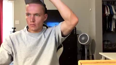 nikolai_russian_daddy online show from July 29, 8:19 pm