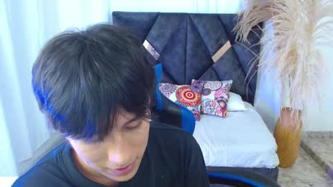 Niko online show from February 25, 3:24 pm