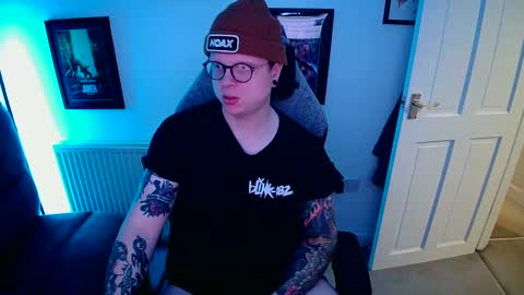 BNate93 online show from December 17, 7:37 pm