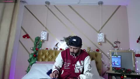 noaah77 online show from December 26, 12:38 pm