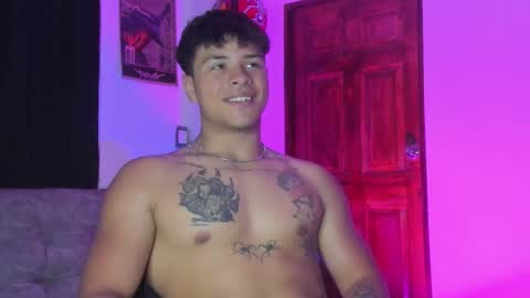 noah_223 online show from March 10, 1:11 am