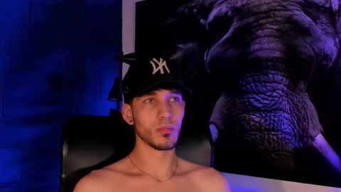 Noah Brigth online show from November 21, 8:57 am