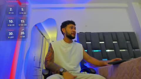 NOAH online show from April 9, 11:22 pm