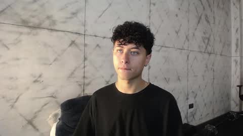 noah_dupont_ online show from November 23, 11:43 am