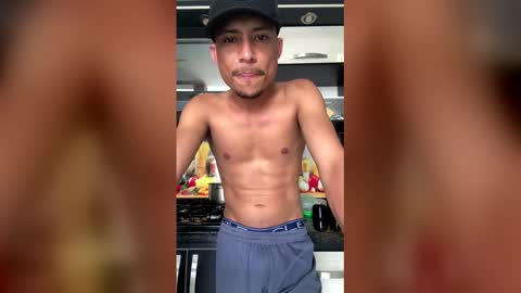 noah_keller online show from April 15, 10:10 pm