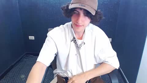 noah_sokolov online show from November 6, 3:04 pm