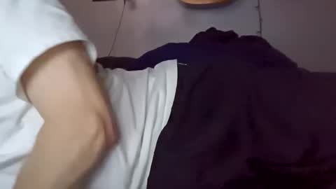 Snapshot of noah_wesley chatting on January 21, 12:24 pm Noah Wesley online show from January 21, 12:24 pm