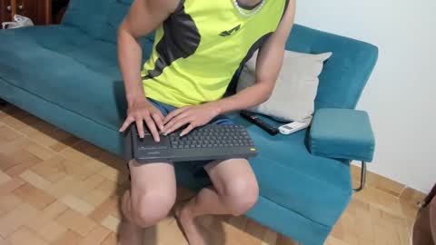 noahmoore_ online show from January 24, 11:04 am