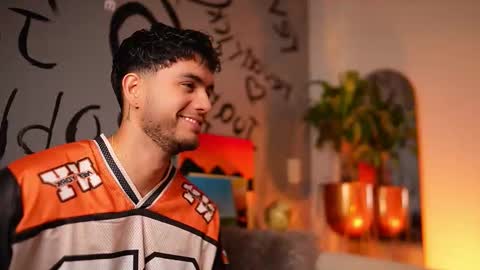 kevin online show from November 15, 5:26 pm