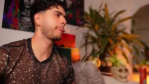 kevin online show from February 2, 10:07 pm