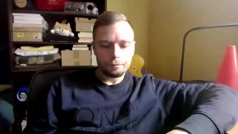 J. online show from February 1, 6:17 pm