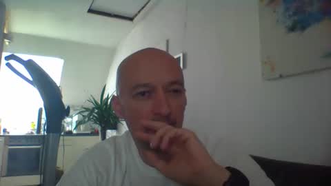 nordicrunner76 online show from May 20, 10:44 am
