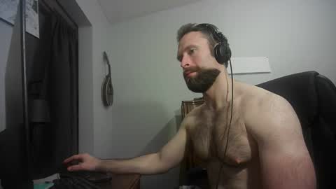 nosedfc online show from December 15, 11:57 pm