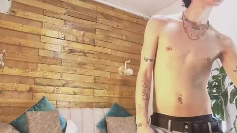 Nova Salvatore online show from December 20, 5:03 am