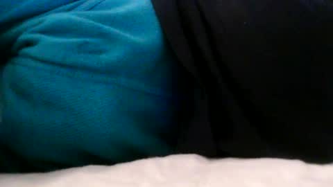 nuttincowboy727272 online show from April 16, 2:22 am