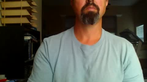 nvrenuff1979 online show from July 24, 12:12 pm