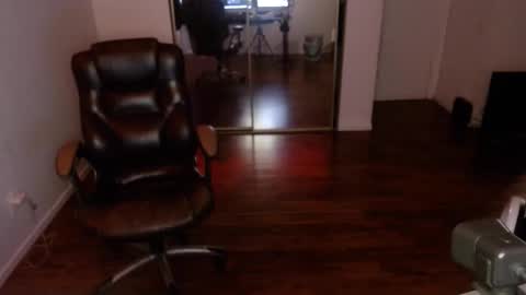 Money online show from March 23, 8:37 pm