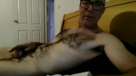 oiledcouple1 online show from July 31, 5:40 am