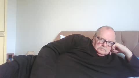 old_fkrr_ online show from April 3, 11:18 am