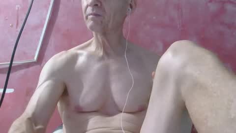 oldbuthorny62 online show from June 6, 5:30 pm