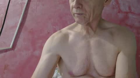 oldbuthorny62 online show from July 3, 4:13 pm