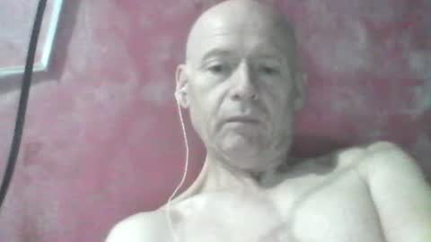 oldbuthorny62 online show from June 12, 3:05 am
