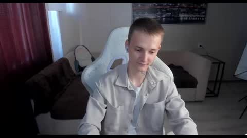 Oli online show from June 27, 3:06 pm